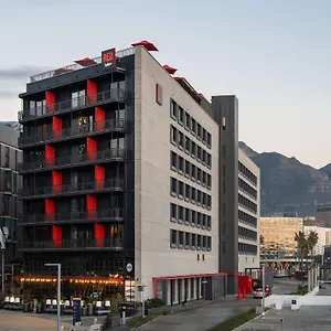 Radisson Red V&a Waterfront Hotel Cape Town